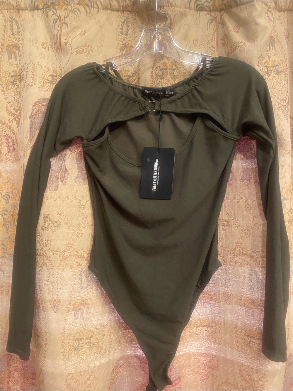PrettyLittleThing Olive Cutout Long Sleeve Bodysuit